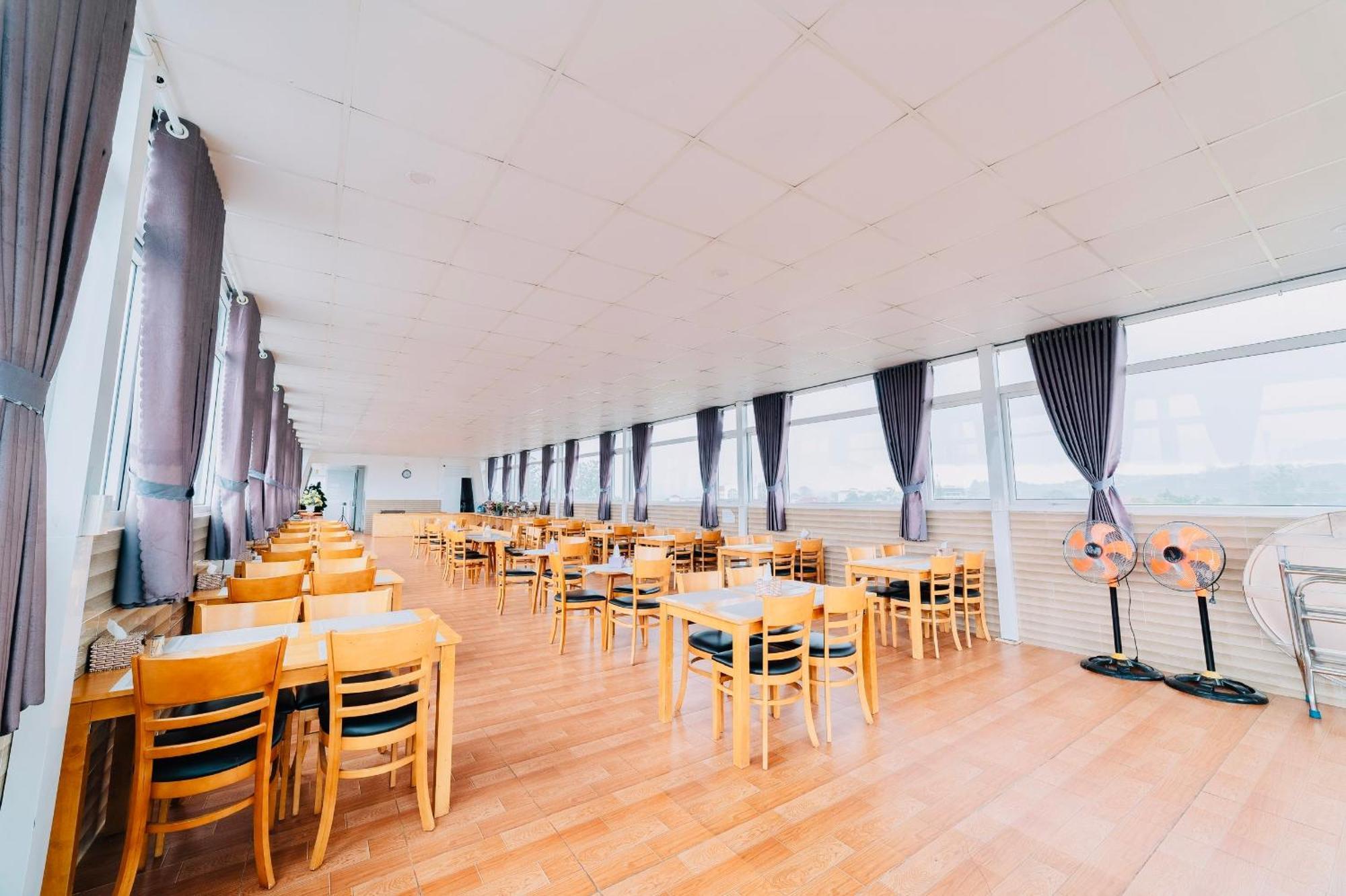 Anh Duc Hotel Da Lat City エクステリア 写真