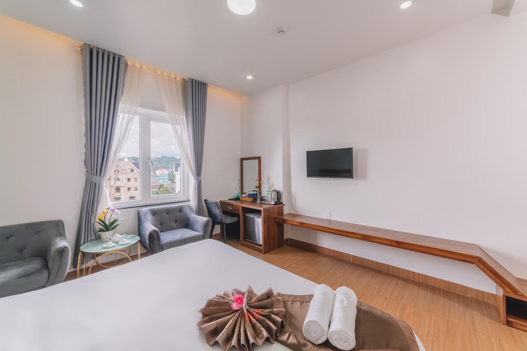 Anh Duc Hotel Da Lat City エクステリア 写真