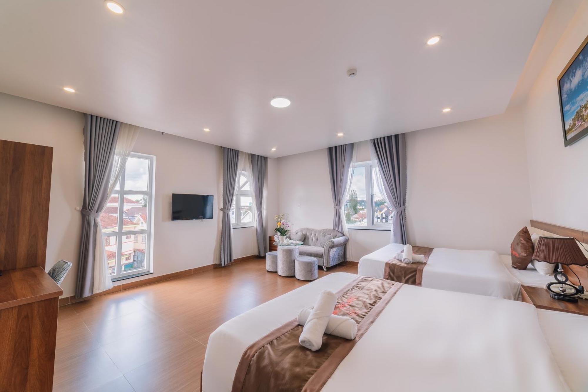 Anh Duc Hotel Da Lat City エクステリア 写真