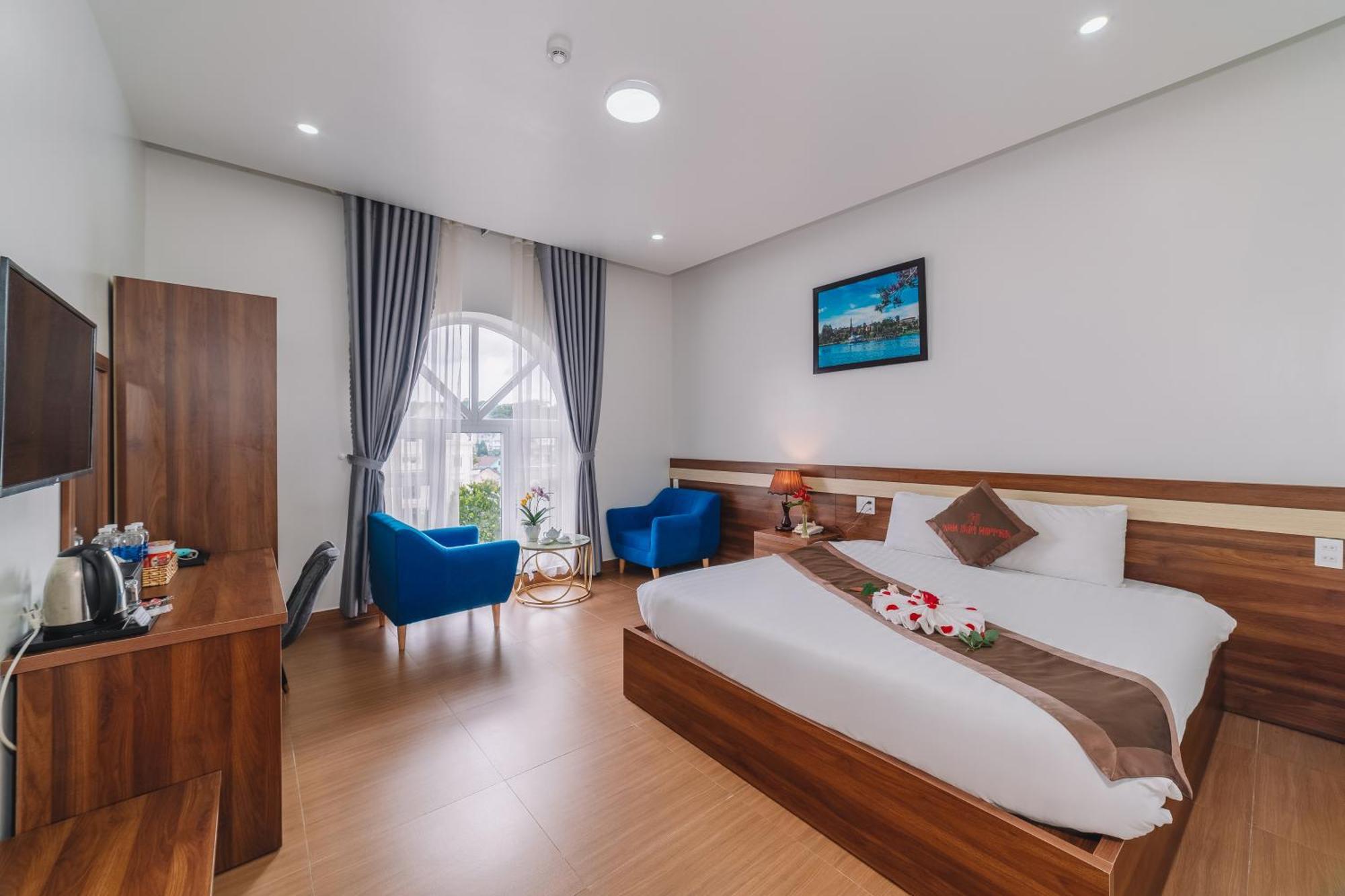 Anh Duc Hotel Da Lat City エクステリア 写真