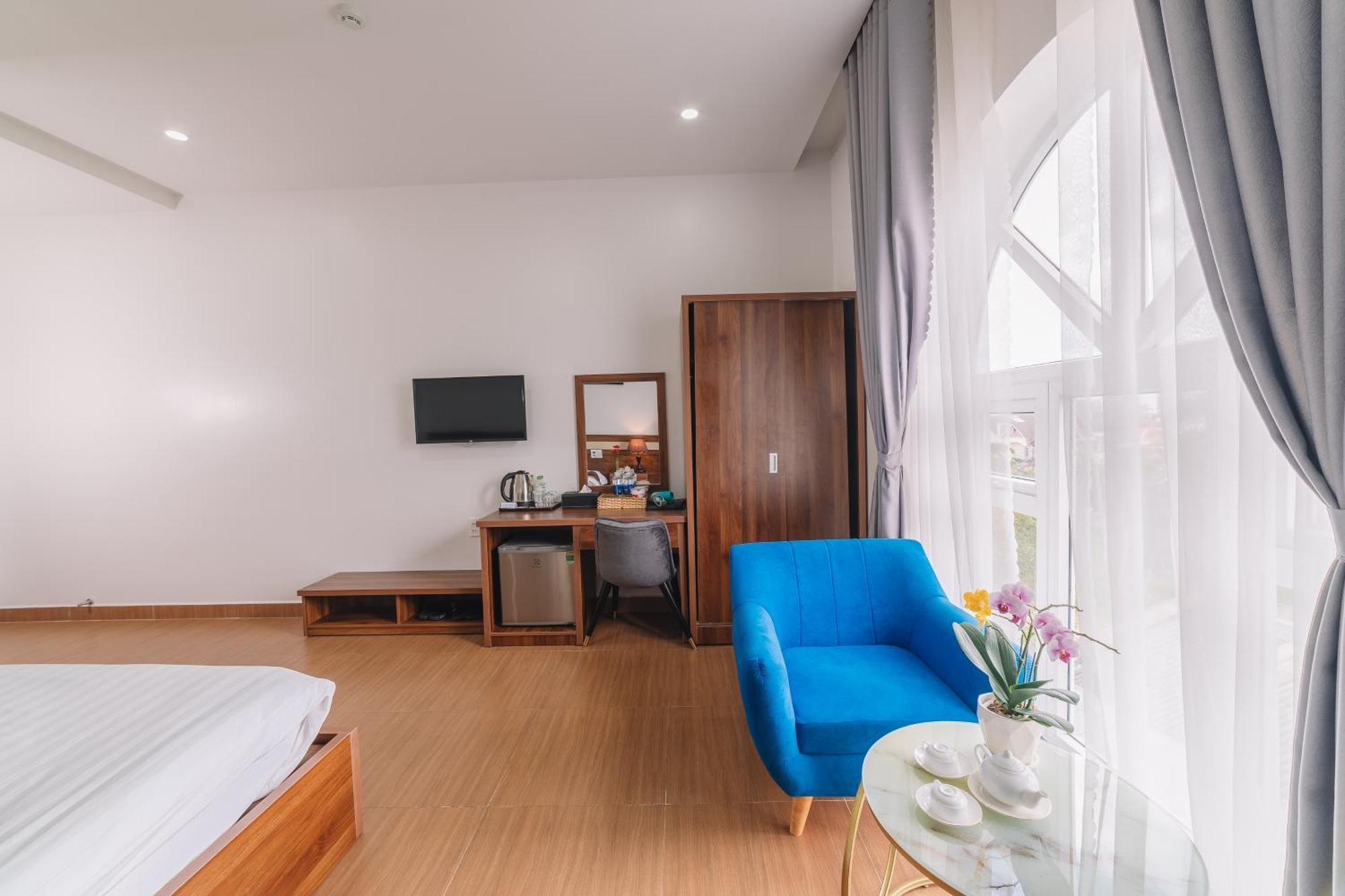 Anh Duc Hotel Da Lat City エクステリア 写真
