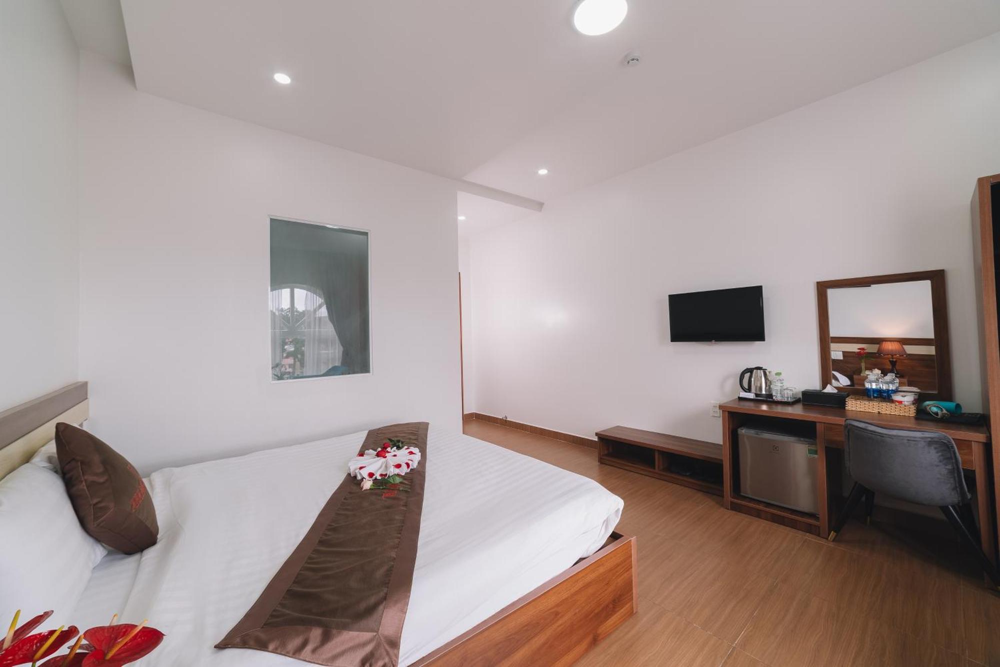 Anh Duc Hotel Da Lat City エクステリア 写真