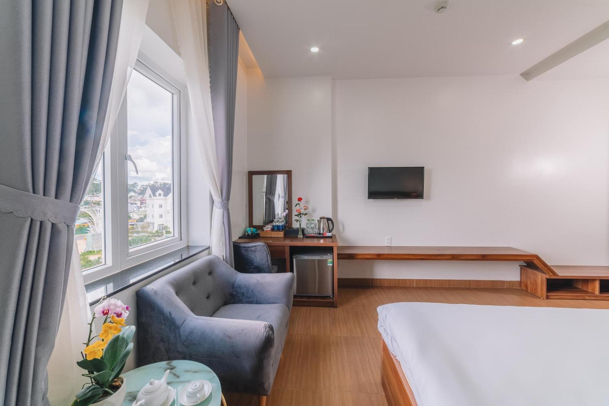 Anh Duc Hotel Da Lat City エクステリア 写真