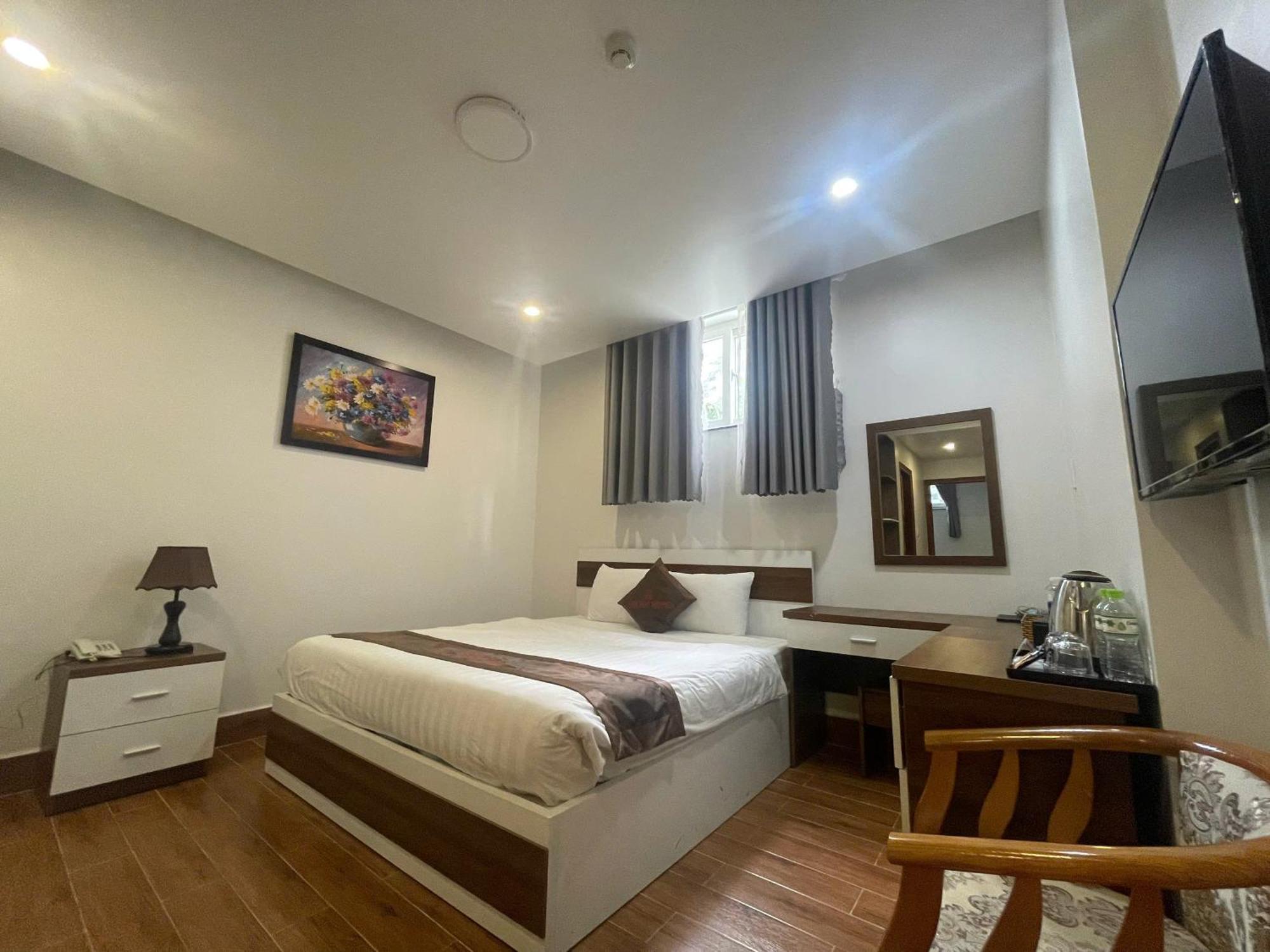 Anh Duc Hotel Da Lat City エクステリア 写真