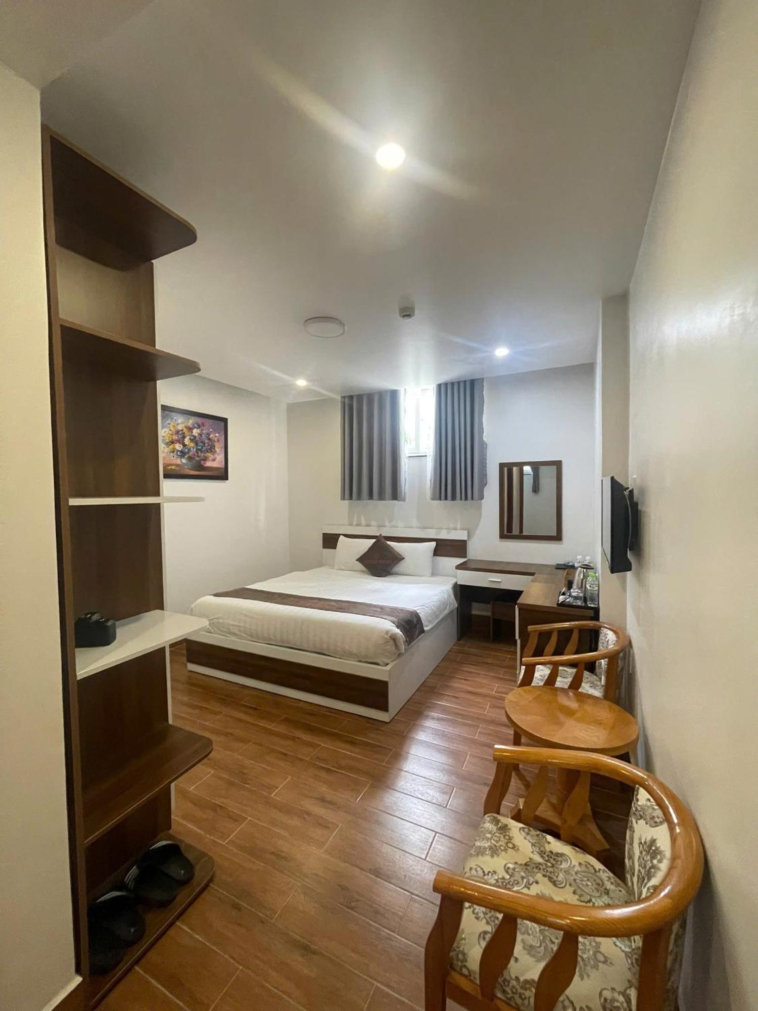 Anh Duc Hotel Da Lat City エクステリア 写真
